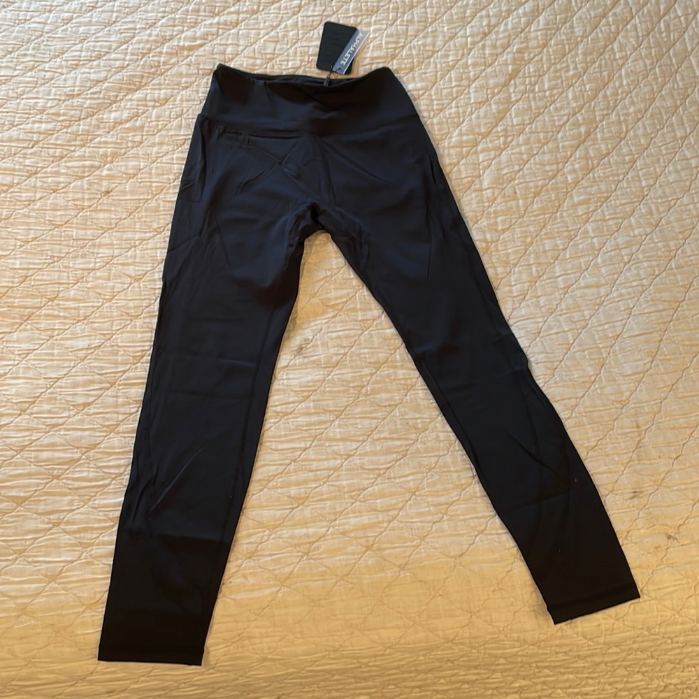 Alphalete pulse surge leggings